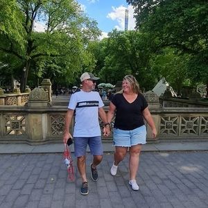 Meet your Posher, Sharon